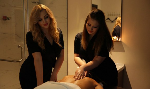 Four Hands Massage